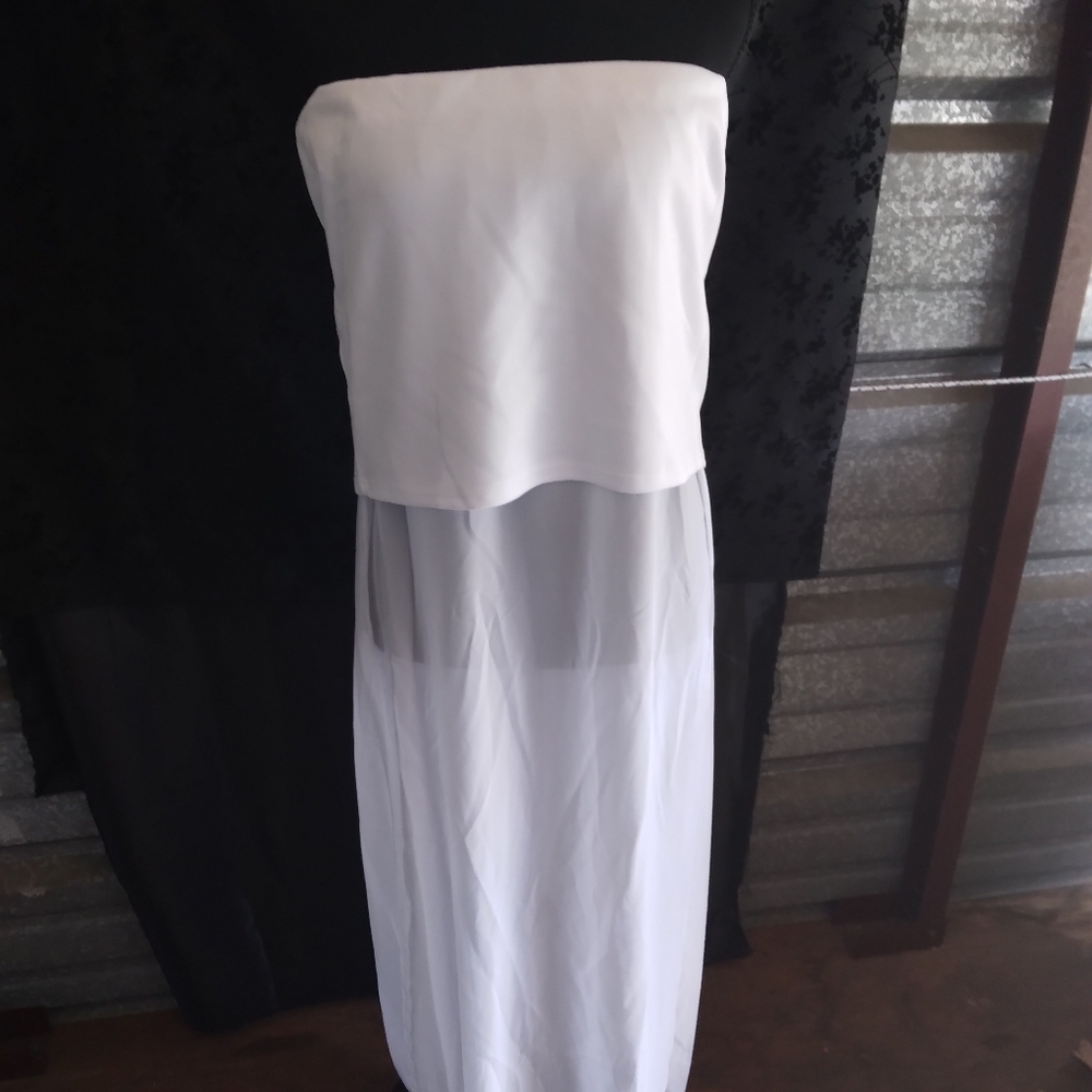 DRESS - Picture 1 of 1